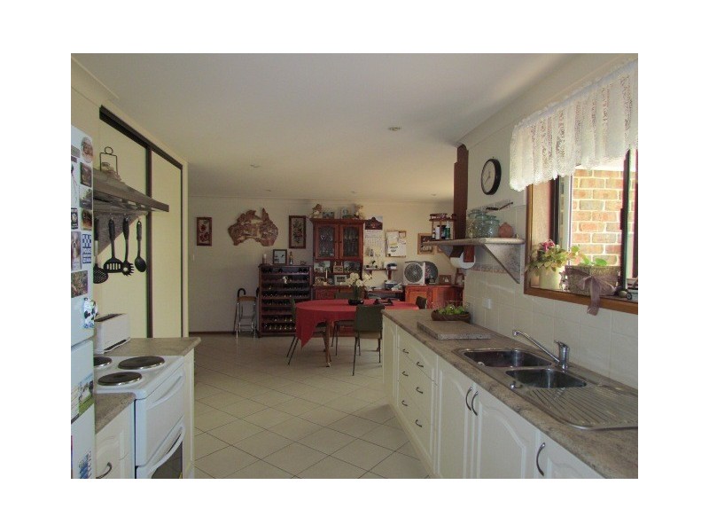 9 Vernon Street, Macclesfield SA 5153