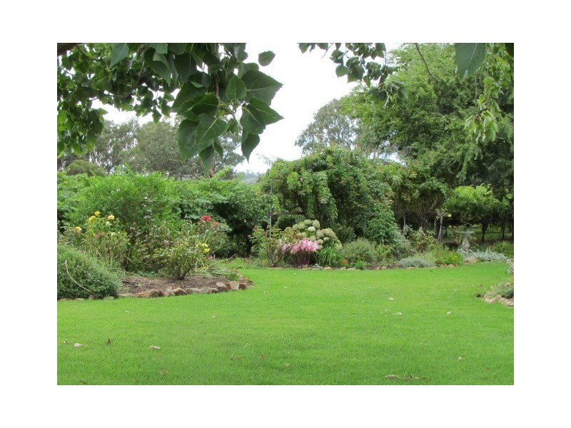 72 Hamilton Road, Mclaren Flat SA 5171