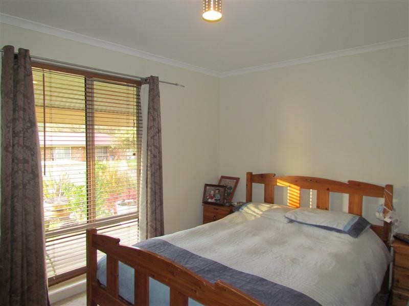 9 Kennet Street, Meadows SA 5201