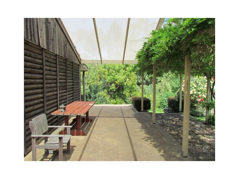 7 Vernon Street, Macclesfield SA 5153