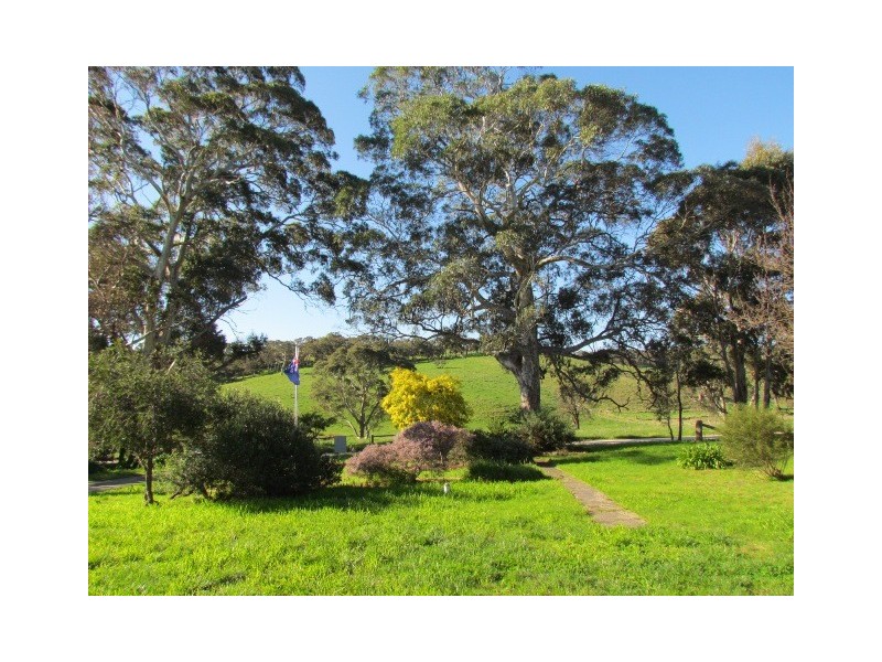 214 Broadbent Road, Paris Creek SA 5201