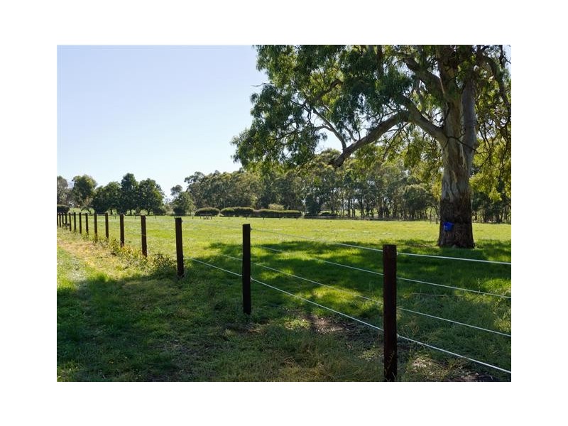 13 Wicks Road, Meadows SA 5201