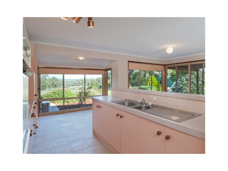 13 Wicks Road, Meadows SA 5201