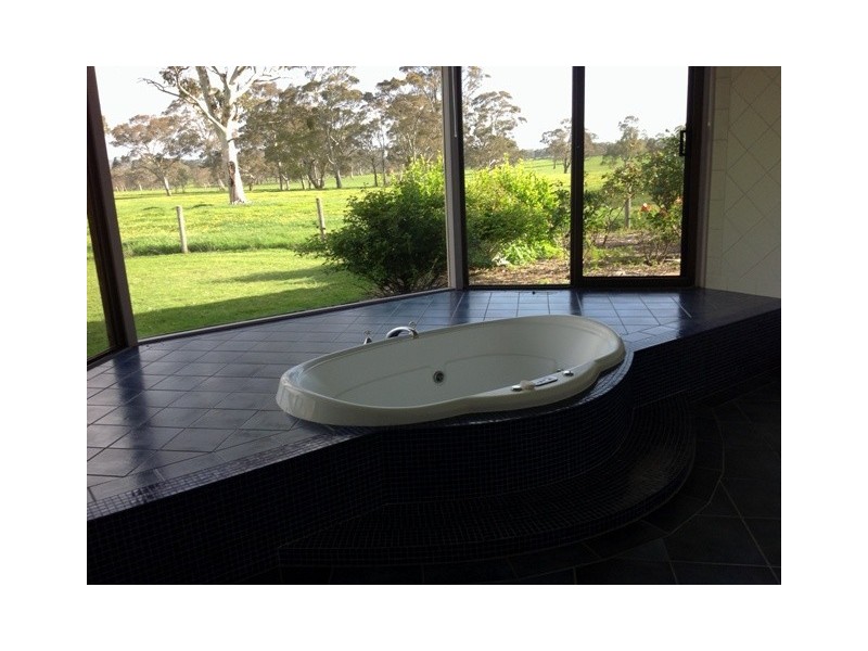 “Meadow Park” Claren Road, Meadows SA 5201