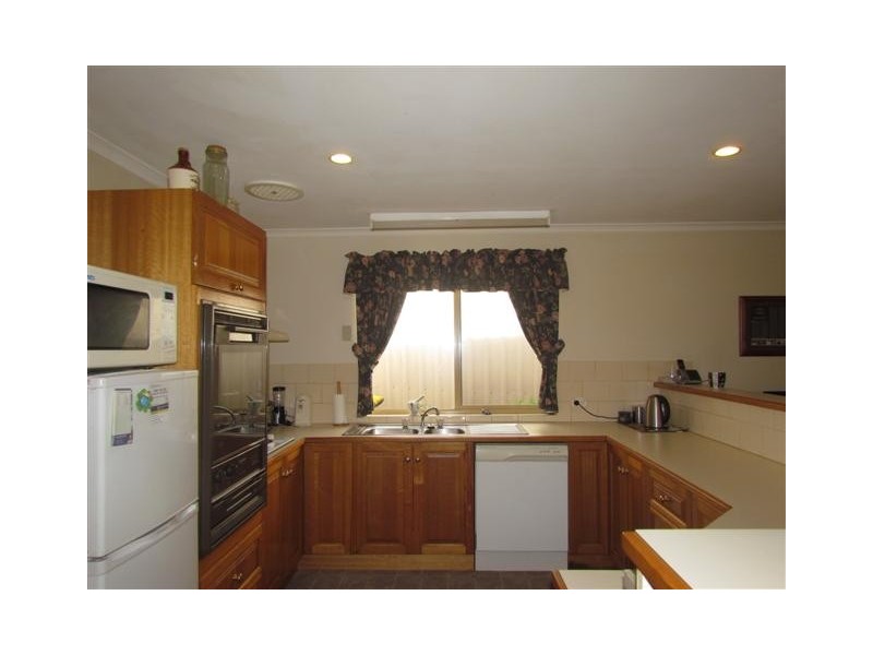15 Gloucester Terrace, Mclaren Vale SA 5171