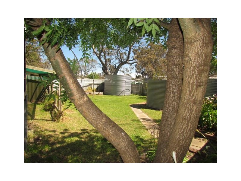 8 Mawson Road, Meadows SA 5201