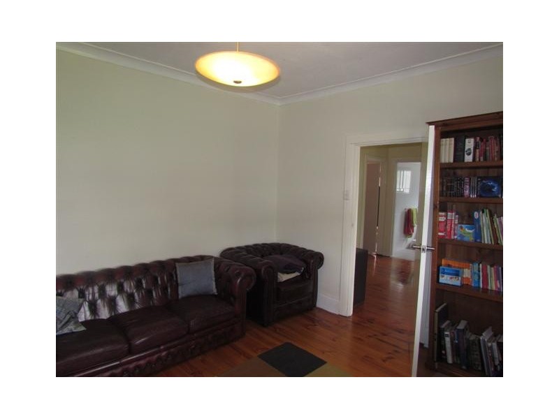 8 Mawson Road, Meadows SA 5201