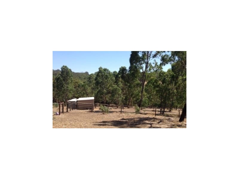 4 Yates Lane, Macclesfield SA 5153