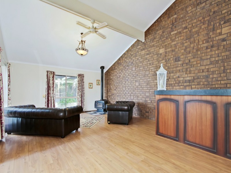 17 Jacobs Drive, Willunga SA 5172