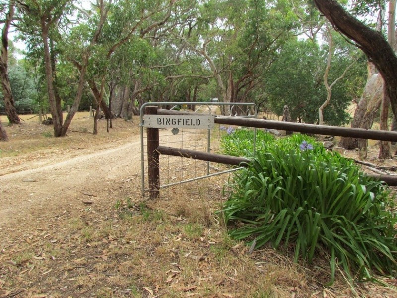 “Bingfield” 16 Bingfield Lane, Meadows SA 5201