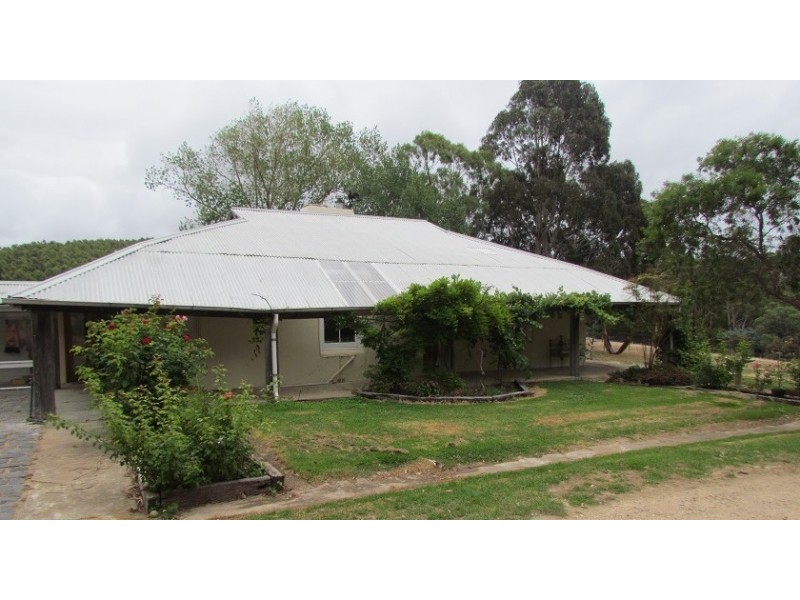 “Bingfield” 16 Bingfield Lane, Meadows SA 5201