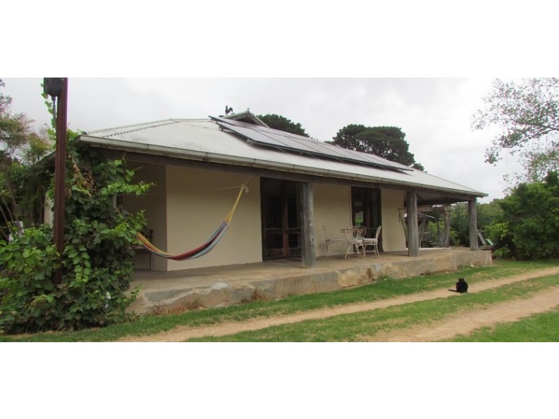 “Bingfield” 16 Bingfield Lane, Meadows SA 5201