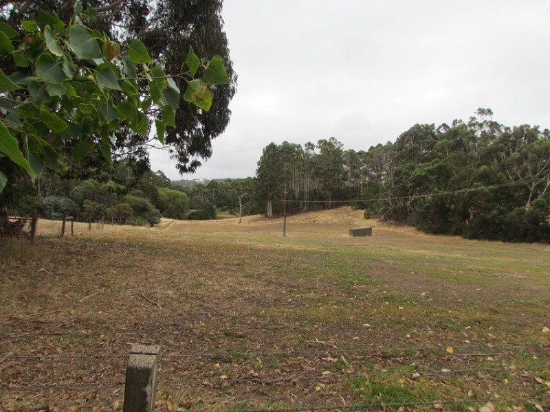 “Bingfield” 16 Bingfield Lane, Meadows SA 5201