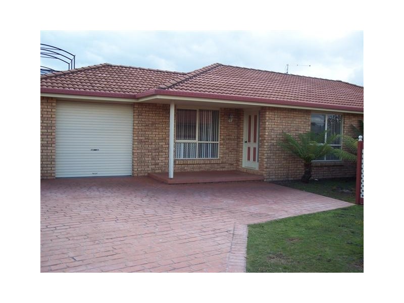 2/8 St Georges Crescent, Shearwater TAS 7307