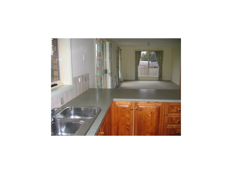 2/8 St Georges Crescent, Shearwater TAS 7307