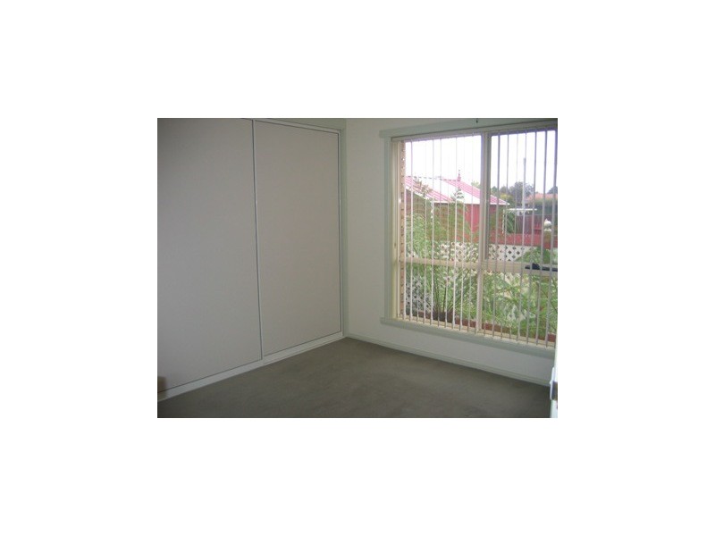2/8 St Georges Crescent, Shearwater TAS 7307