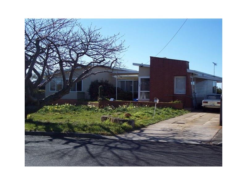 128 James Street, Devonport TAS 7310