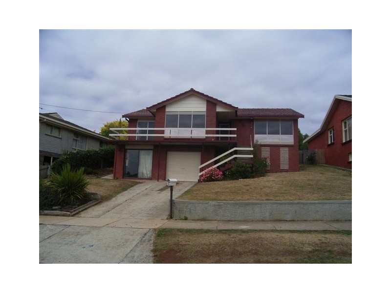 18 Coomera Crescent, Miandetta TAS 7310