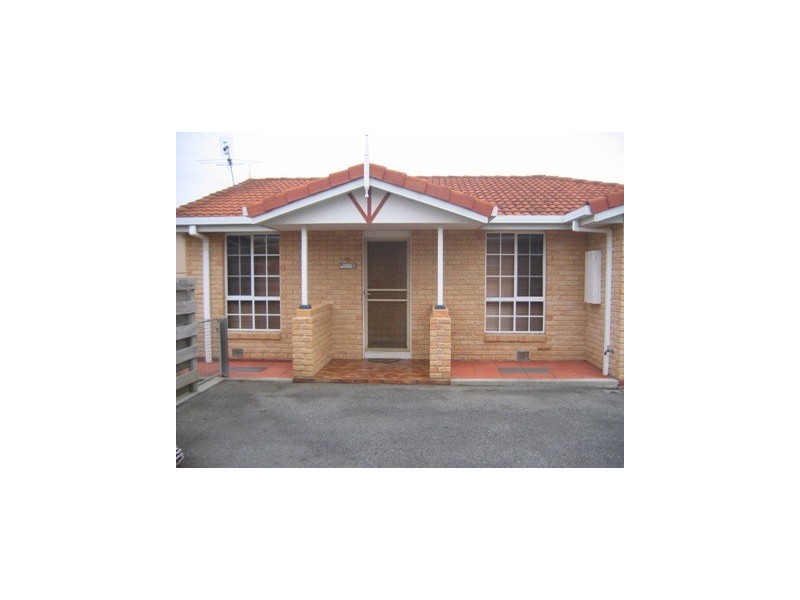 2/23 Dumbleton Street, Hawley Beach TAS 7307