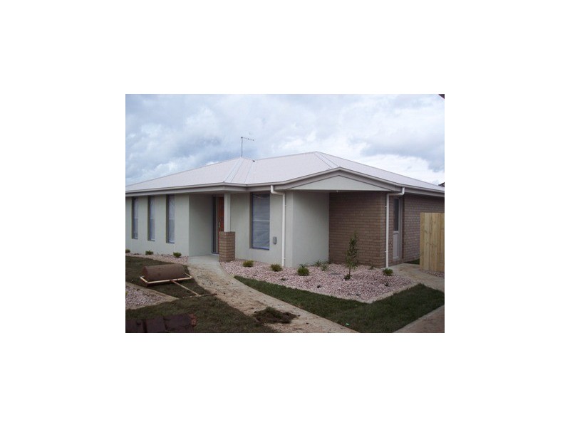 3/3 Washington Drive, Stony Rise TAS 7310