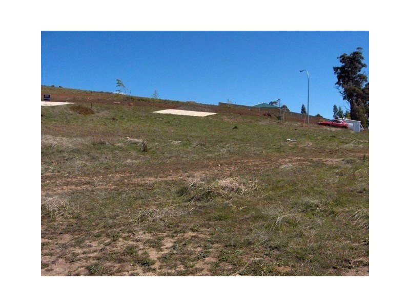 34 (Lot 122) – McCall Terrace, Stony Rise TAS 7310