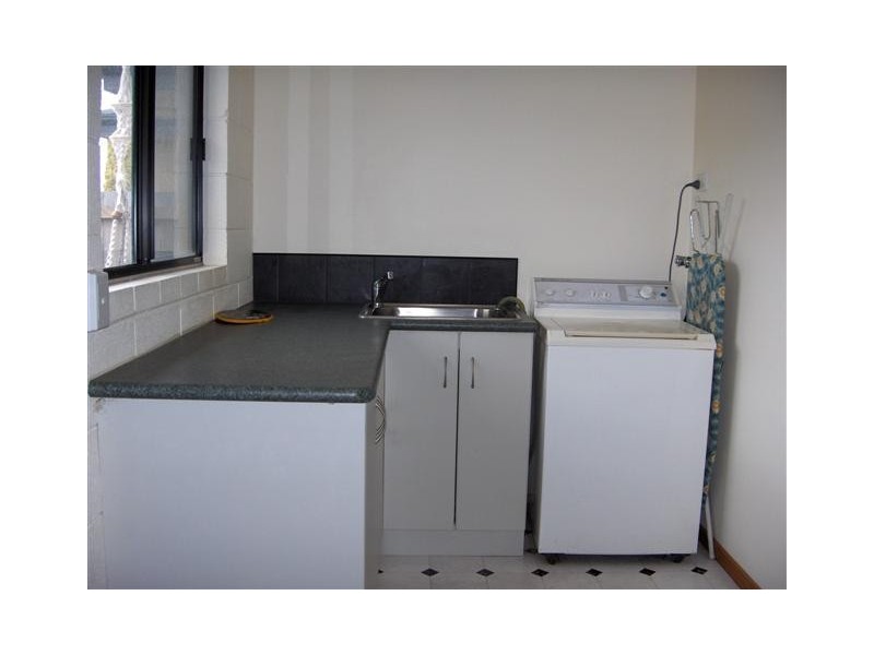 86 (Unit 3)  Lovett Street, Devonport TAS 7310