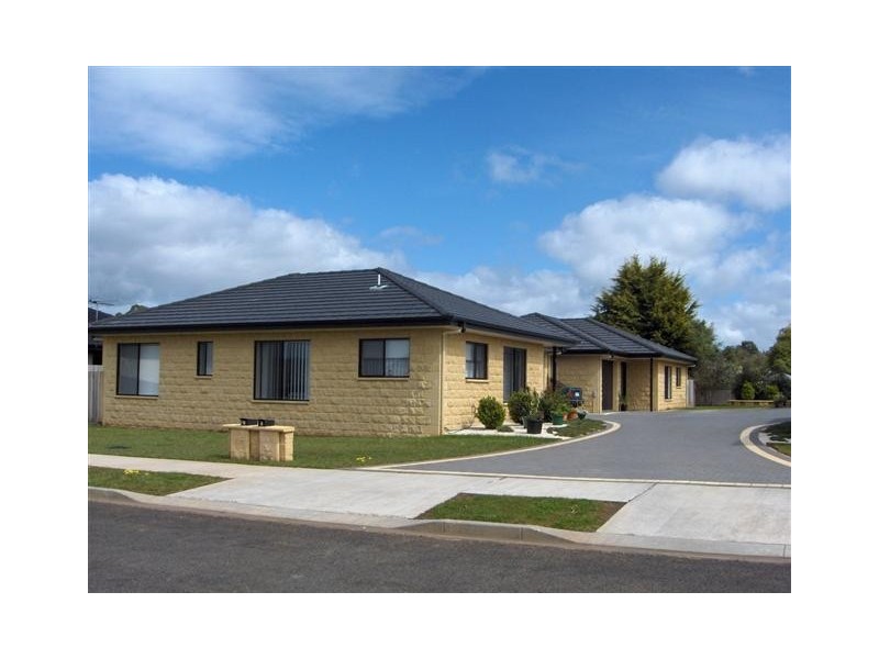 86 (Unit 3)  Lovett Street, Devonport TAS 7310