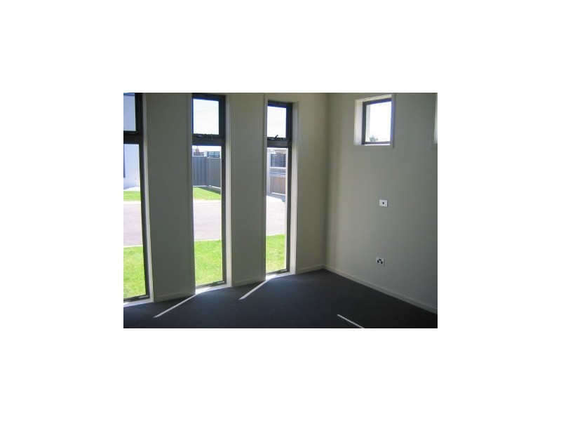 1/237 Steele Street, Devonport TAS 7310