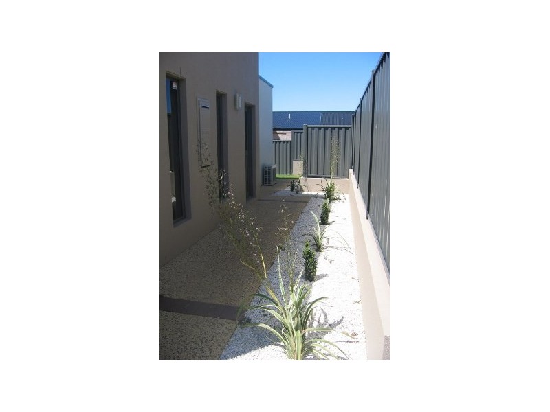 1/237 Steele Street, Devonport TAS 7310