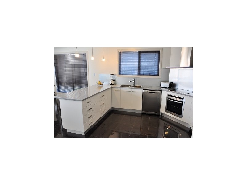 2/14 Tranquil Place, Shearwater TAS 7307