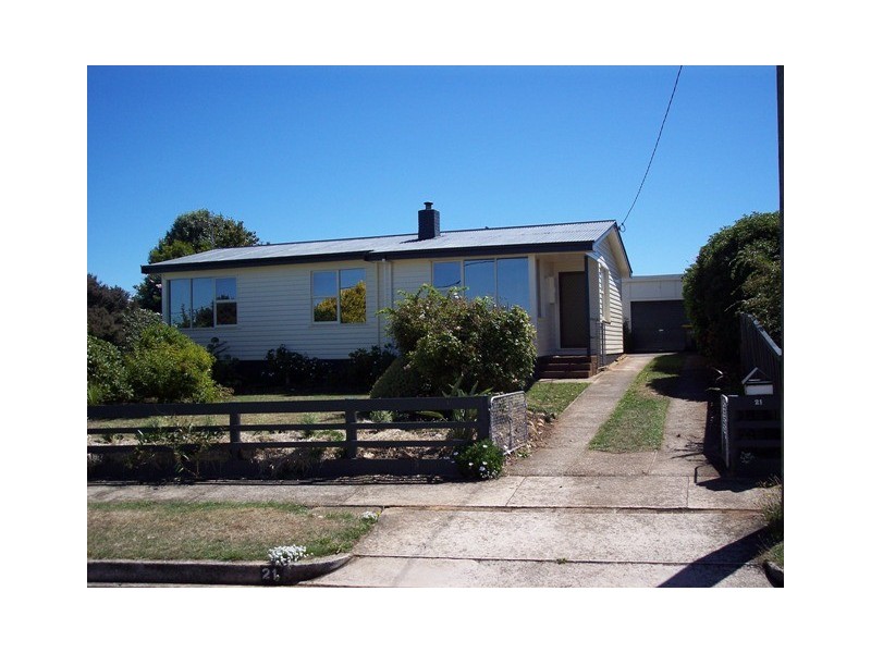 21 Raymond Avenue, Devonport TAS 7310
