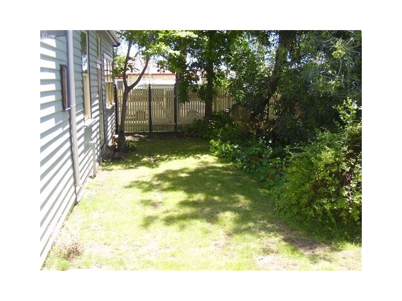 6 Charles Street, Ulverstone TAS 7315