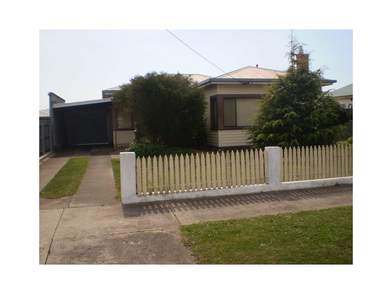 18 Madden Crescent, Devonport TAS 7310