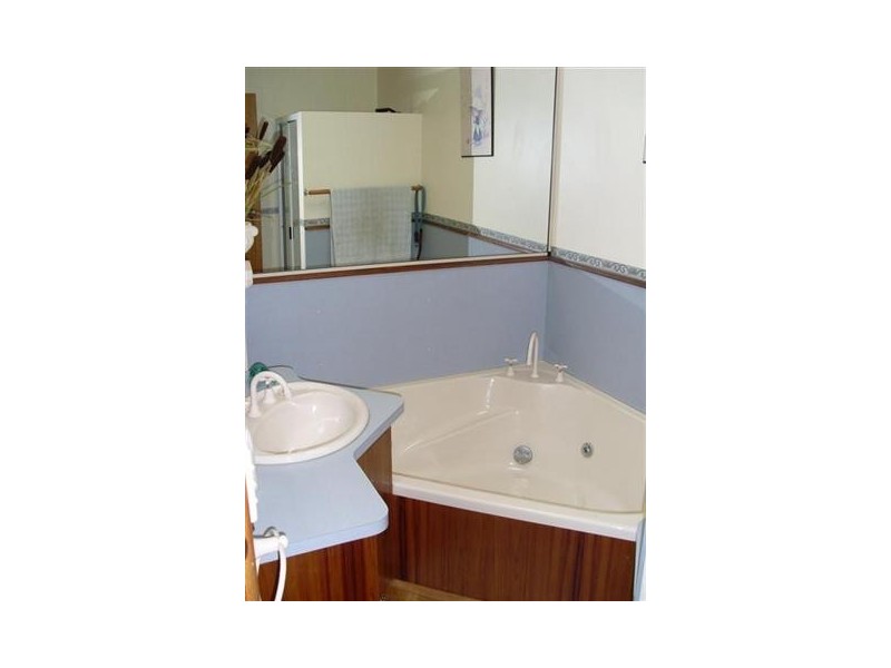 122 Charles Street, Squeaking Point TAS 7307