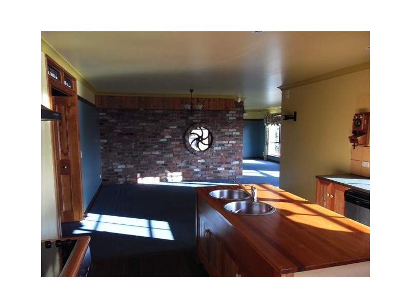 17 Dudley Crescent, Ulverstone TAS 7315
