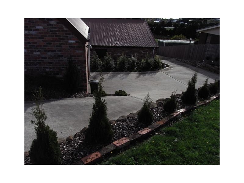 17 Dudley Crescent, Ulverstone TAS 7315