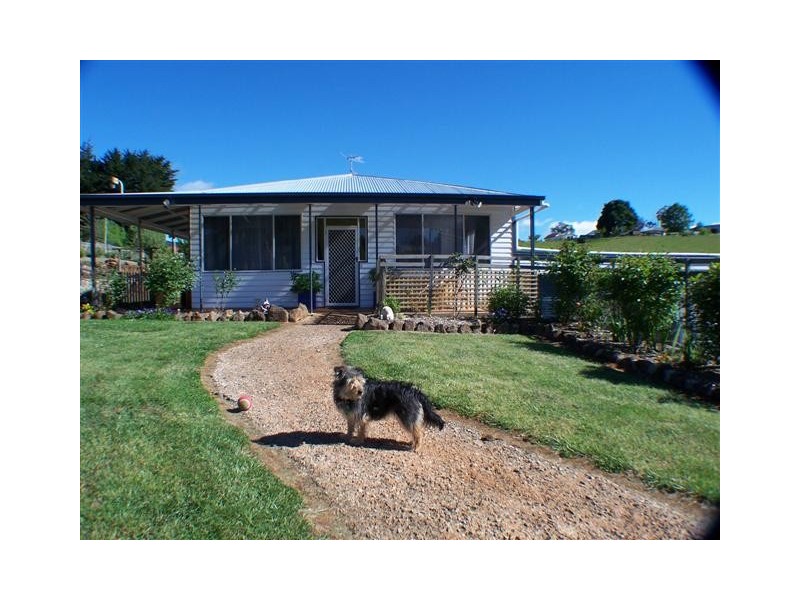 1and7 Lake Barrington Road, Wilmot TAS 7310