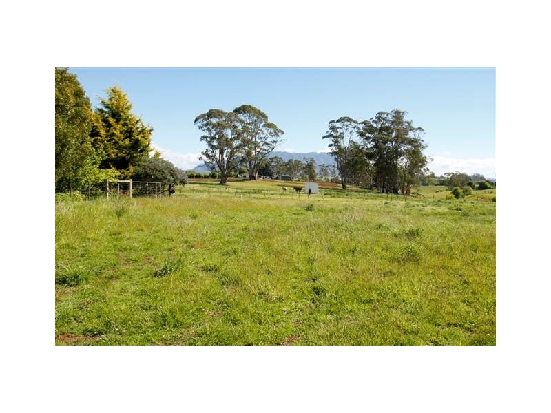 2 Kermode Street, Sheffield TAS 7306