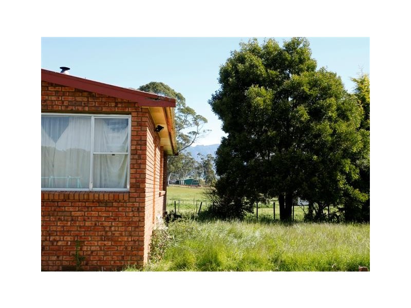 2 Kermode Street, Sheffield TAS 7306