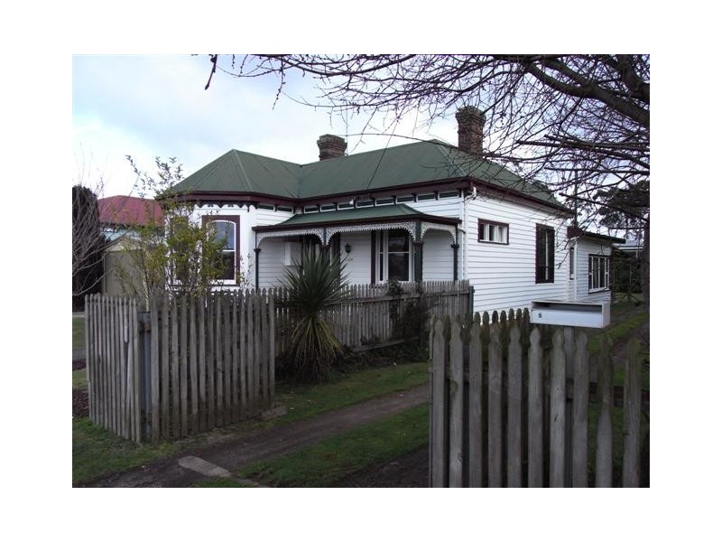 5 Queen Street, Ulverstone TAS 7315