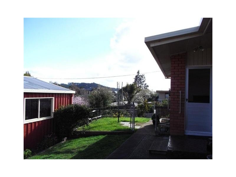 2 Turners Avenue, Turners Beach TAS 7315