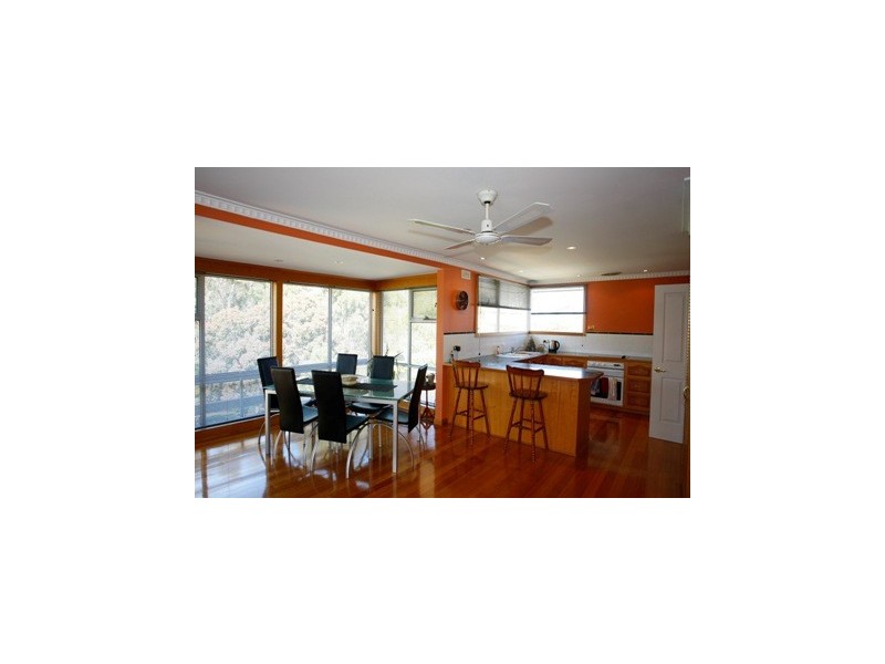 31 Coomera Crescent, Devonport TAS 7310