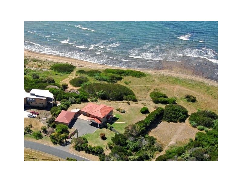 99 Beach Road, Leith TAS 7315
