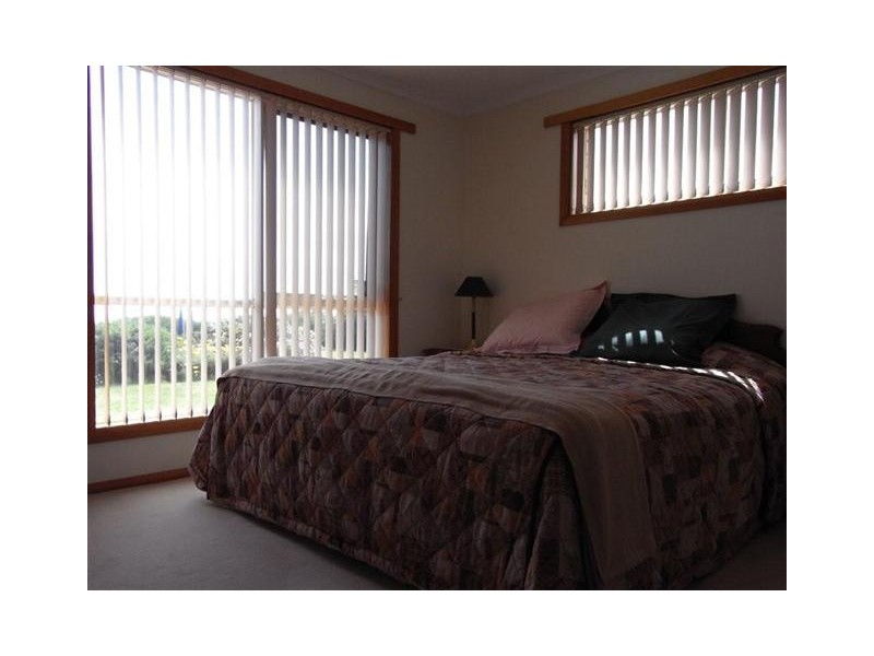 99 Beach Road, Leith TAS 7315