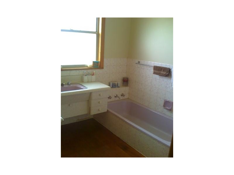 61 Lyons Avenue, Devonport TAS 7310