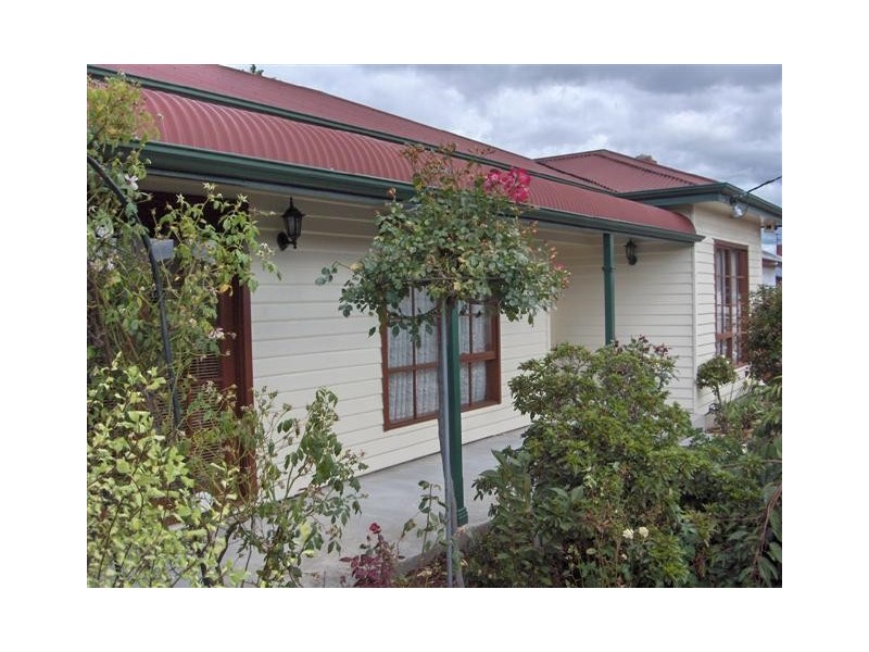 6 Gunn Street, Devonport TAS 7310