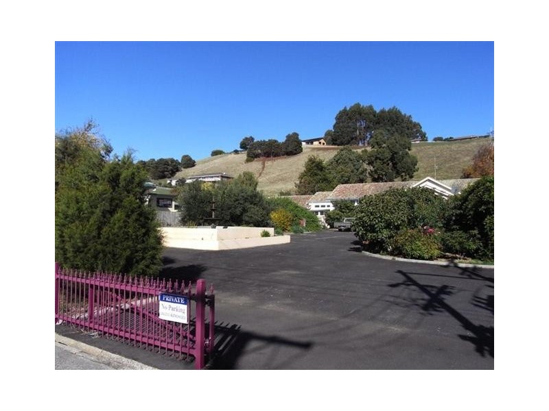 30 King Edward Street, Penguin TAS 7316