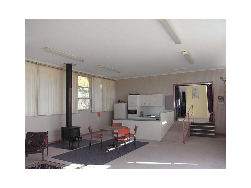 30 King Edward Street, Penguin TAS 7316