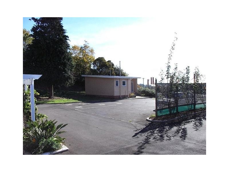 30 King Edward Street, Penguin TAS 7316