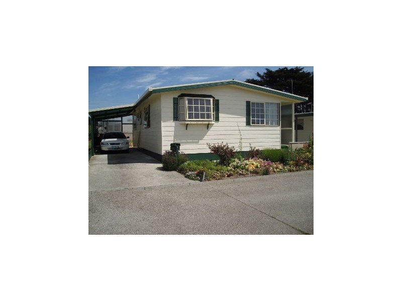 8d Bayview Village, East Devonport TAS 7310